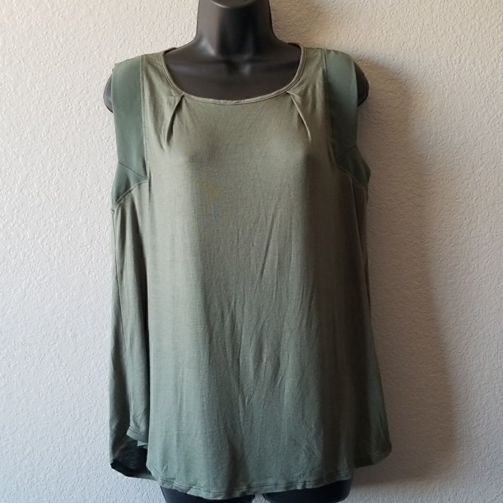 Bobeau Green Sleeveless Top 